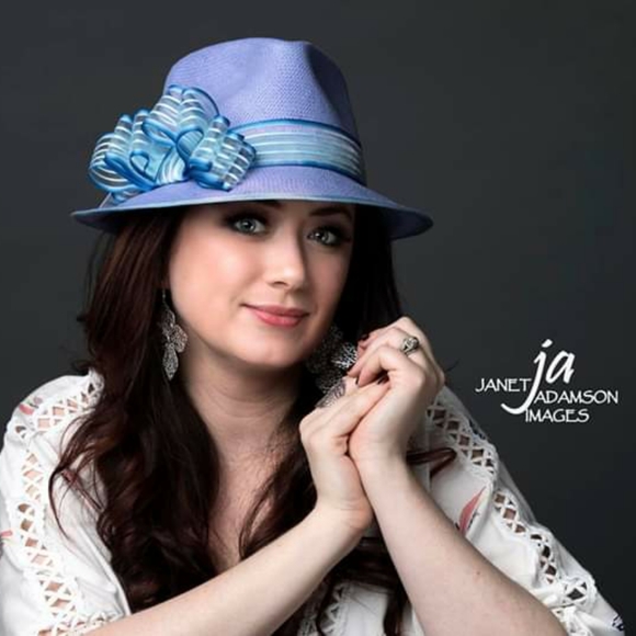 Meet your Posher, Tamica - Picture 1 of 4